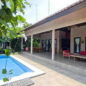 Madu , Seminyak (Bali) Indonesia
